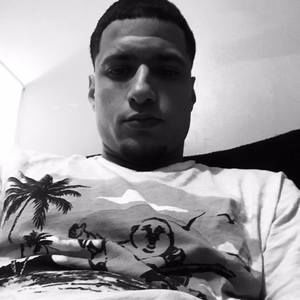 Meet your Posher, Derek